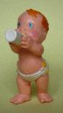 Weichplastik: Baby mit Fläschchen (Magic Diaper Babies) - 1991 - mge-shop